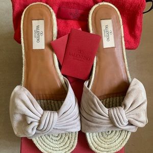 Valentino Sandals size 38 1/2, worn a handful of times/ Dusty Pink